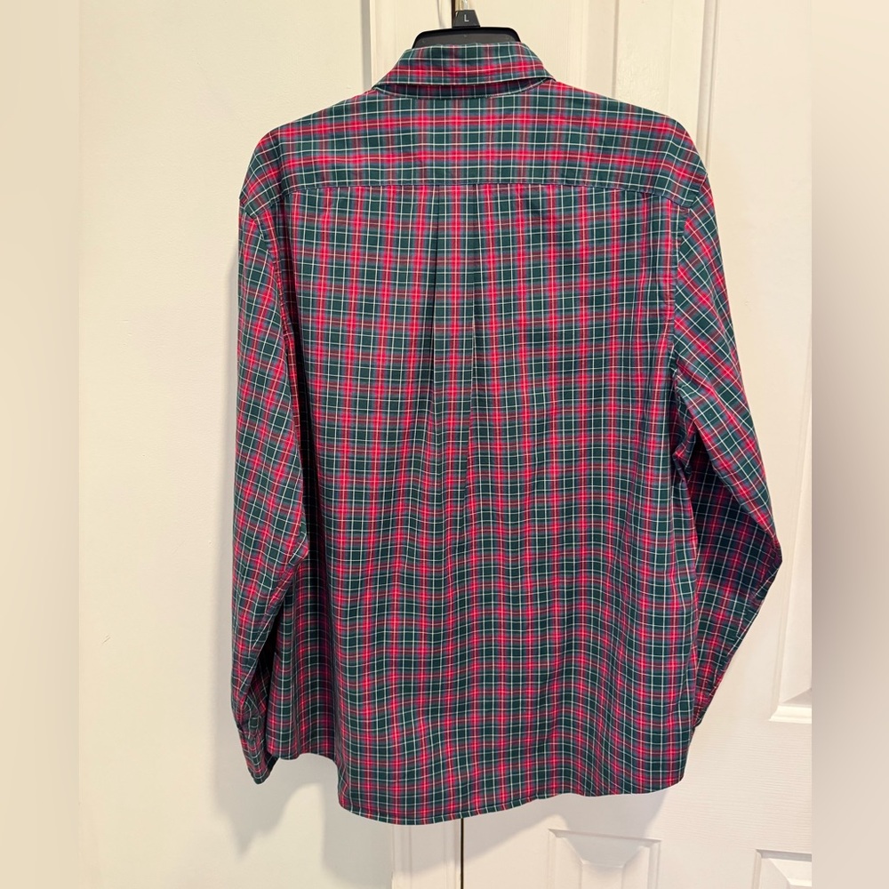 Vineyard Vines Classic Red and Green Plaid Men's Shirt - Picture 4 of 4